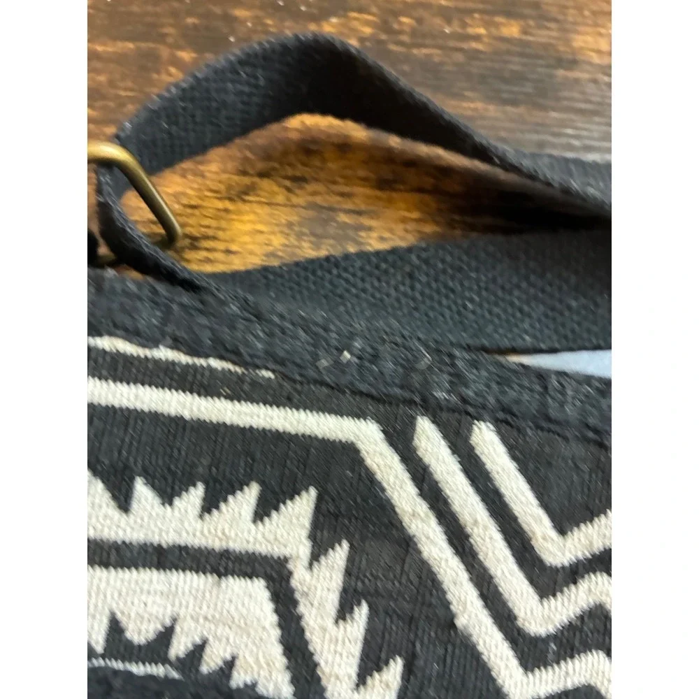 Black & White Aztec Crossbody Bag - Unbranded